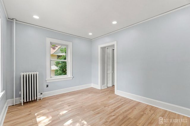 19 N Adelaide Avenue N, Highland Park, NJ 08904