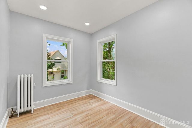 19 N Adelaide Avenue N, Highland Park, NJ 08904