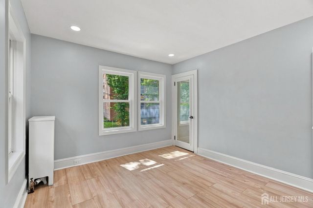 19 N Adelaide Avenue N, Highland Park, NJ 08904