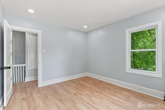19 N Adelaide Avenue N, Highland Park, NJ 08904
