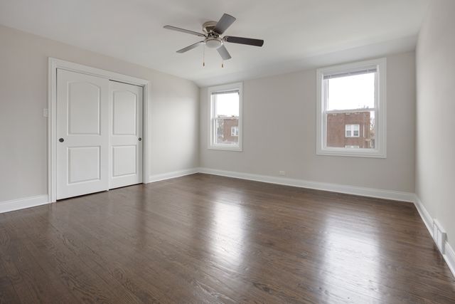 8435 S Cregier Avenue, Chicago, IL 60617