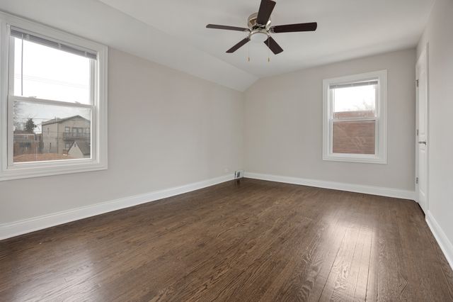 8435 S Cregier Avenue, Chicago, IL 60617