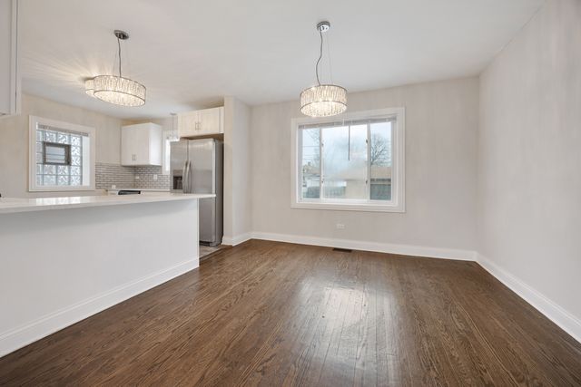 8435 S Cregier Avenue, Chicago, IL 60617
