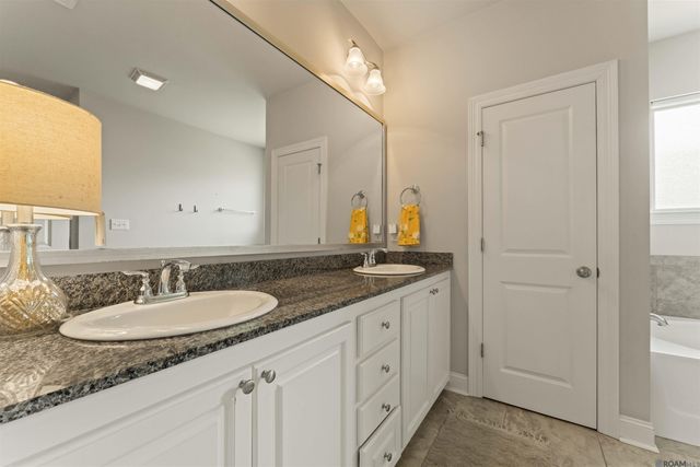 1705 S Gonzales Trace Ave, Gonzales, LA 70737