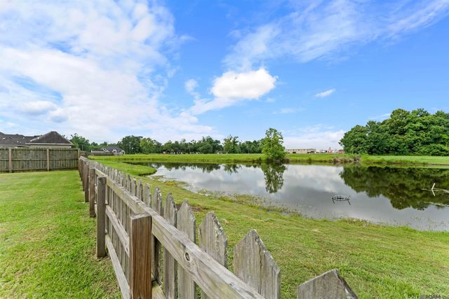 1705 S Gonzales Trace Ave, Gonzales, LA 70737