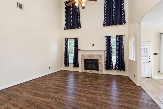 4305 Windswept Dr, Monterrey, TX 77356