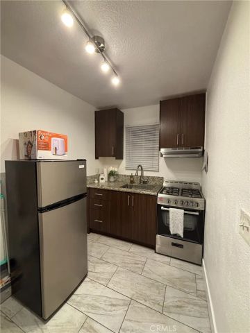 1891 Saint Louis, Signal Hill, CA 90755