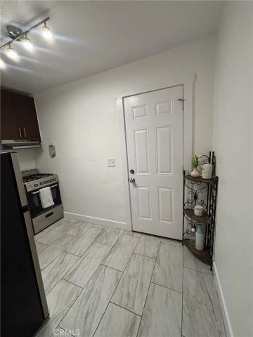 1891 Saint Louis, Signal Hill, CA 90755