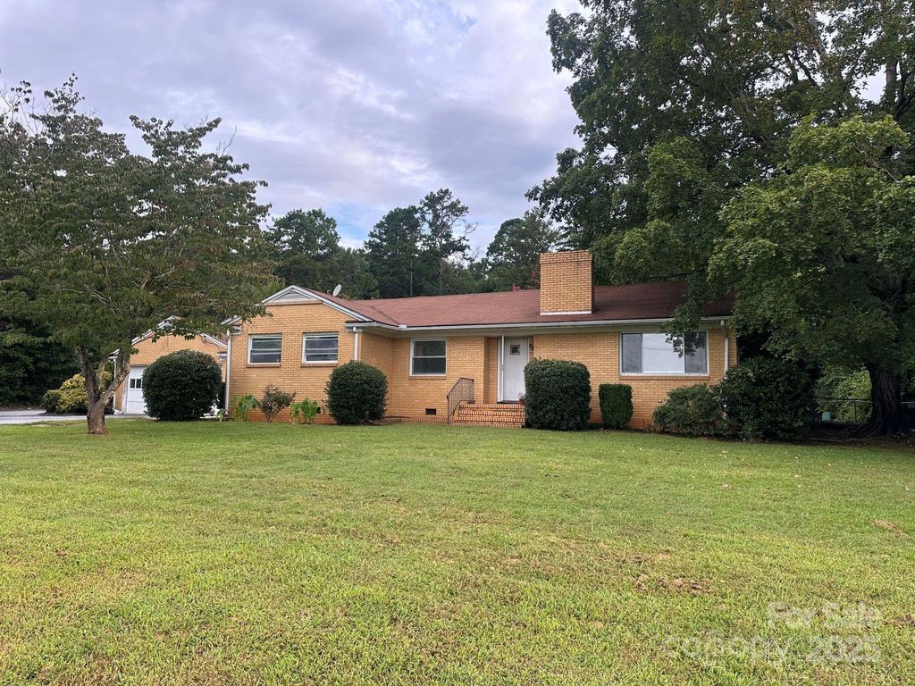 3820 W Statesville Boulevard, Salisbury, NC 28144