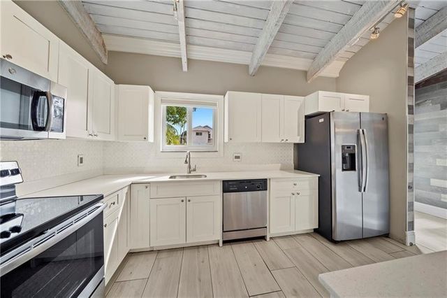 2425 Southridge Road, Delray Beach, FL 33444