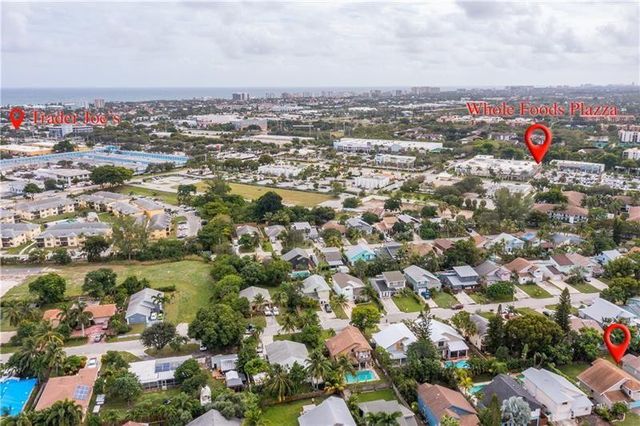 2425 Southridge Road, Delray Beach, FL 33444