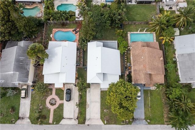 2425 Southridge Road, Delray Beach, FL 33444