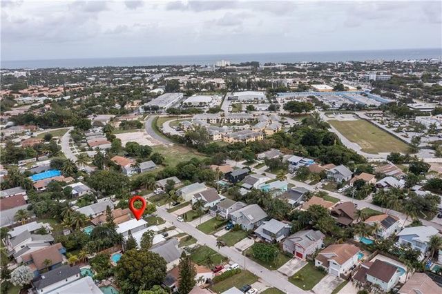 2425 Southridge Road, Delray Beach, FL 33444