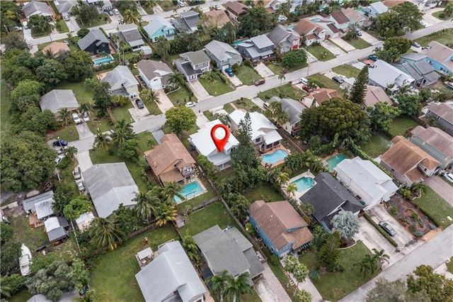 2425 Southridge Road, Delray Beach, FL 33444