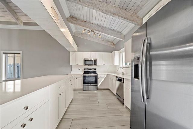 2425 Southridge Road, Delray Beach, FL 33444