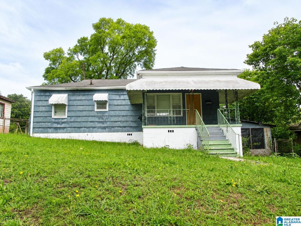 1032 FORREST STREET, Tarrant, AL 35217