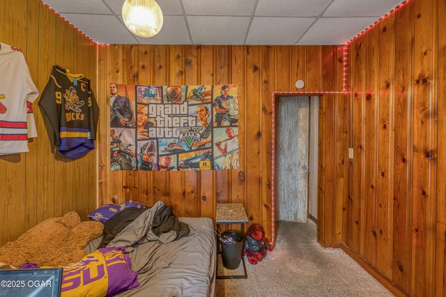 715 N Oak Street, Webb City, MO 64870