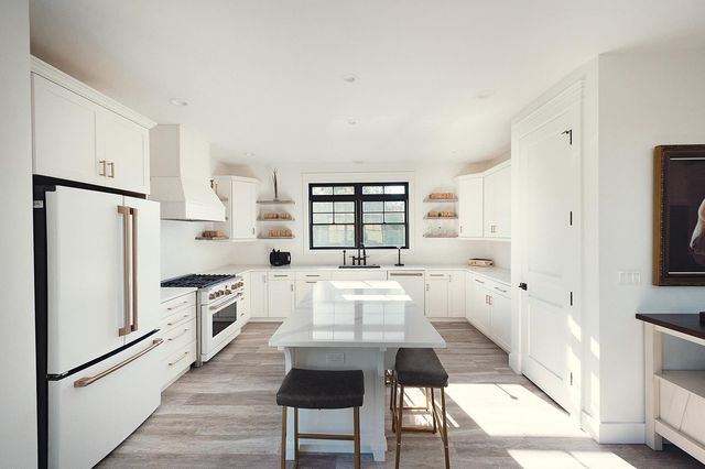 6551 Huntsman Drive, Acme Twp, MI 49690