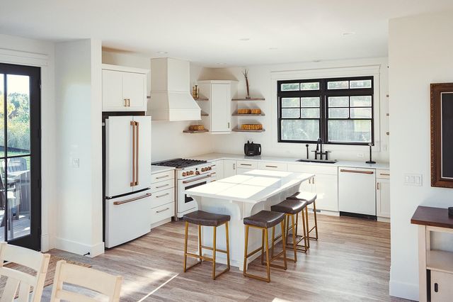 6551 Huntsman Drive, Acme Twp, MI 49690