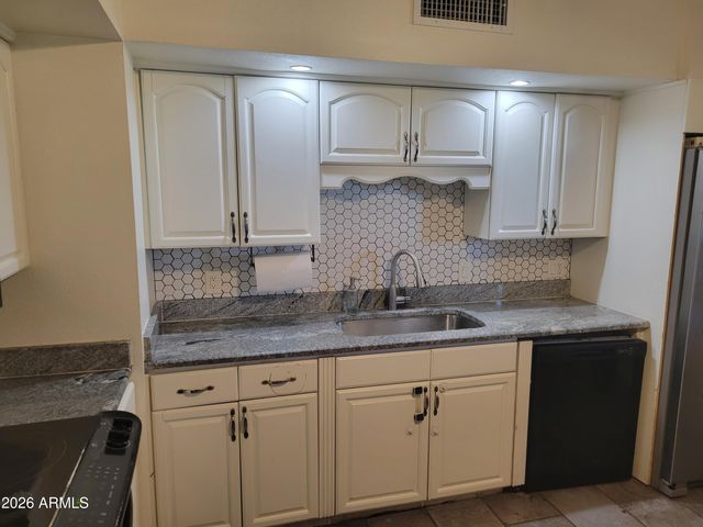 14604 N 52ND Avenue, Glendale, AZ 85306