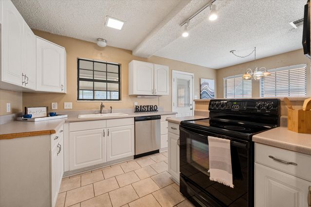 1511 Brook Forest Drive, Mansfield, TX 76063