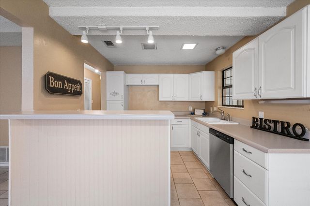 1511 Brook Forest Drive, Mansfield, TX 76063