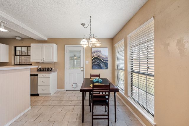 1511 Brook Forest Drive, Mansfield, TX 76063