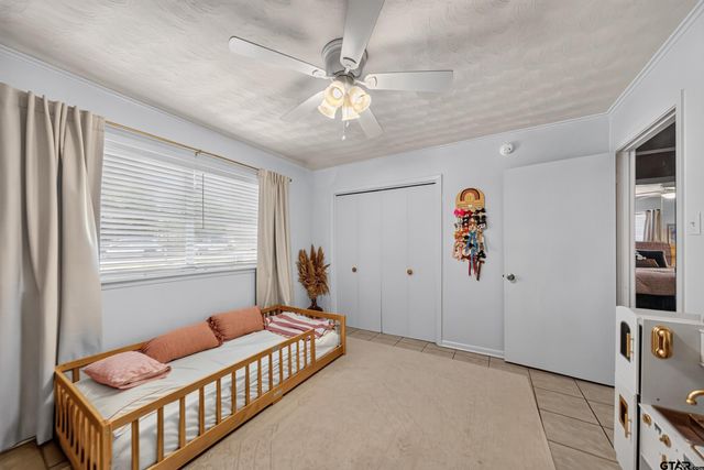 2425 Live Oak St, Jacksonville, TX 75766