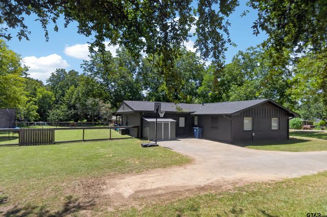 2425 Live Oak St, Jacksonville, TX 75766