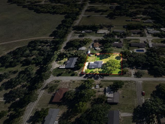 2425 Live Oak St, Jacksonville, TX 75766