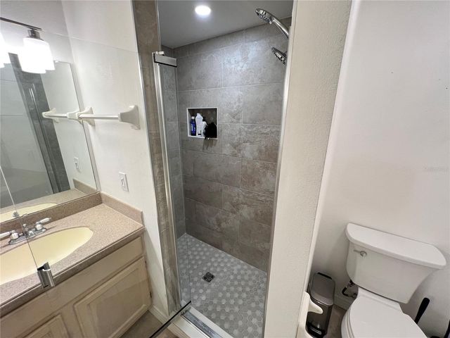 6042 BROOKHILL CIR, Orlando, FL 32810