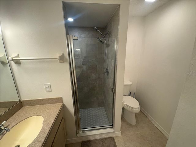 6042 BROOKHILL CIR, Orlando, FL 32810