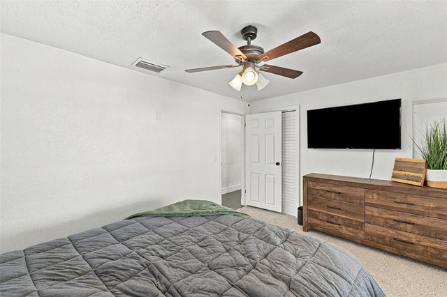 1684 CORAL WAY, Largo, FL 33771