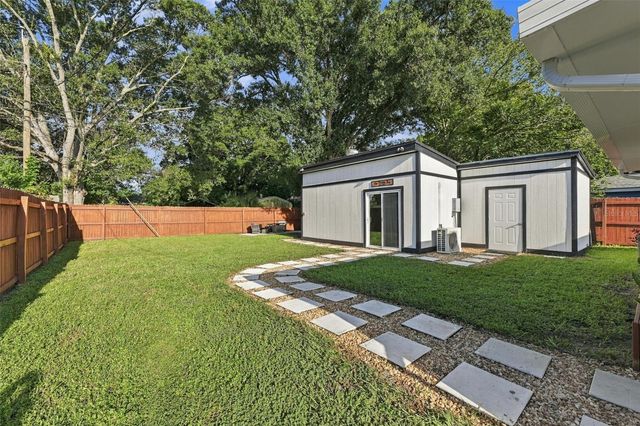 1684 CORAL WAY, Largo, FL 33771