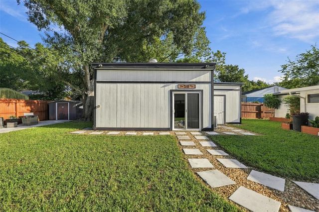 1684 CORAL WAY, Largo, FL 33771