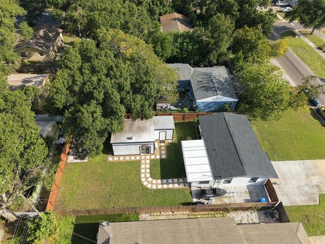 1684 CORAL WAY, Largo, FL 33771