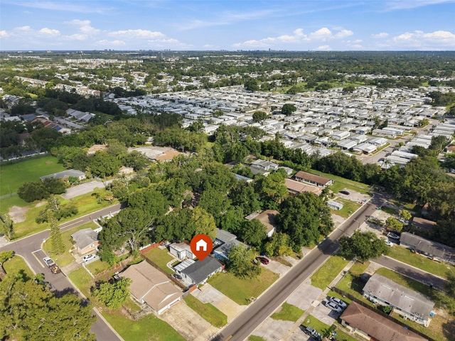 1684 CORAL WAY, Largo, FL 33771