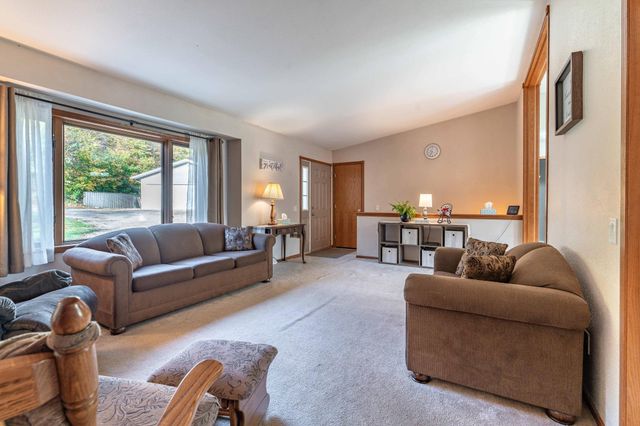 33003 County Hwy 27, Erhard, MN 56534