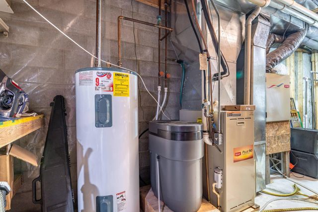 33003 County Hwy 27, Erhard, MN 56534