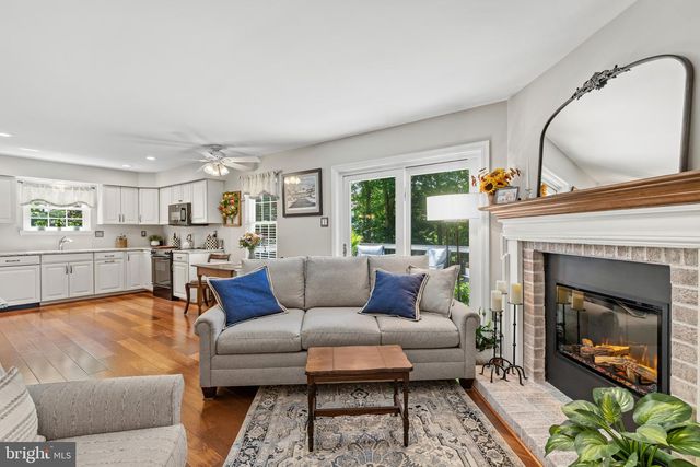 281 KINGS COLLEGE CT, Arnold, MD 21012