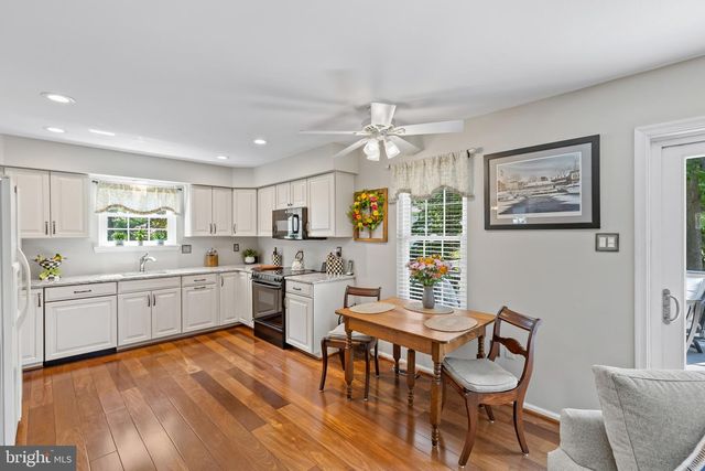 281 KINGS COLLEGE CT, Arnold, MD 21012