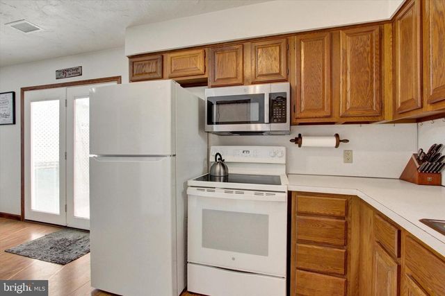 103 EDWARD ST, Hanover, PA 17331