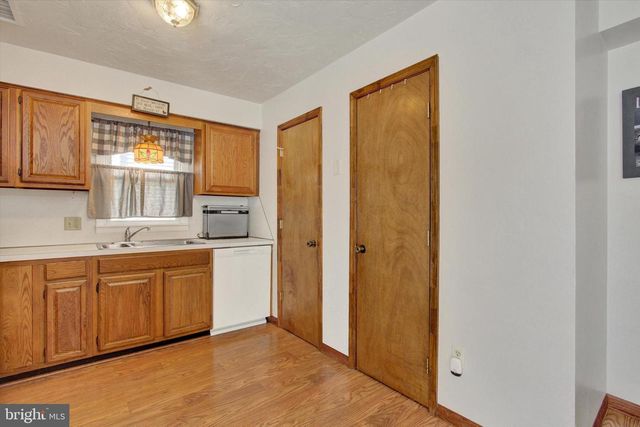 103 EDWARD ST, Hanover, PA 17331