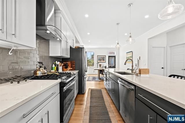 966 Summit Avenue 1, Jersey City, NJ 07307