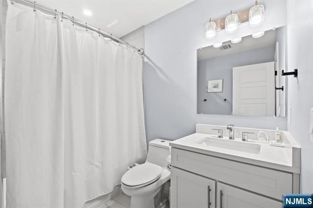 966 Summit Avenue 1, Jersey City, NJ 07307
