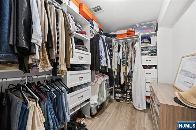 966 Summit Avenue 1, Jersey City, NJ 07307