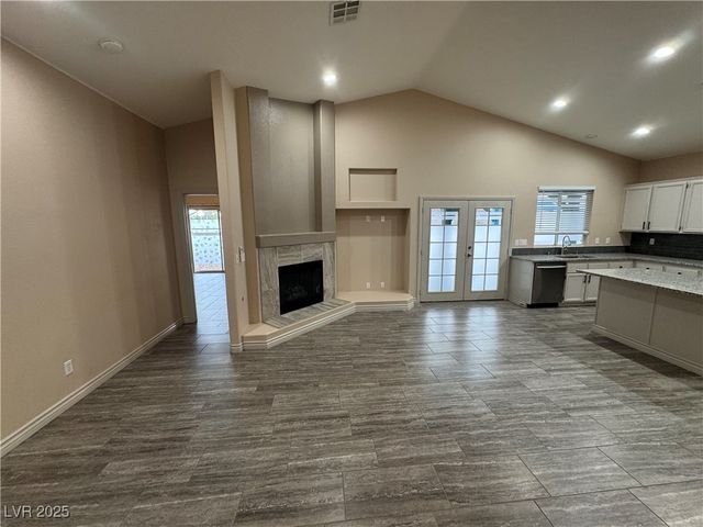 2503 Hollow Oak Avenue, North Las Vegas, NV 89031