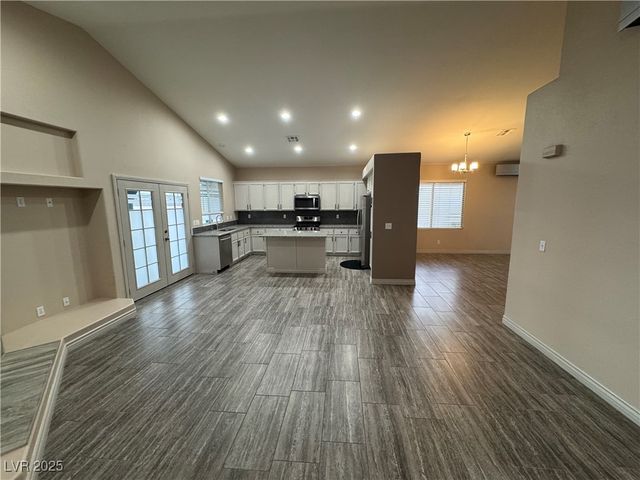 2503 Hollow Oak Avenue, North Las Vegas, NV 89031