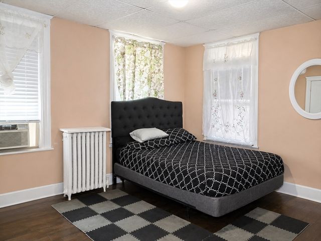56 Marlborough St, Chelsea, MA 02150