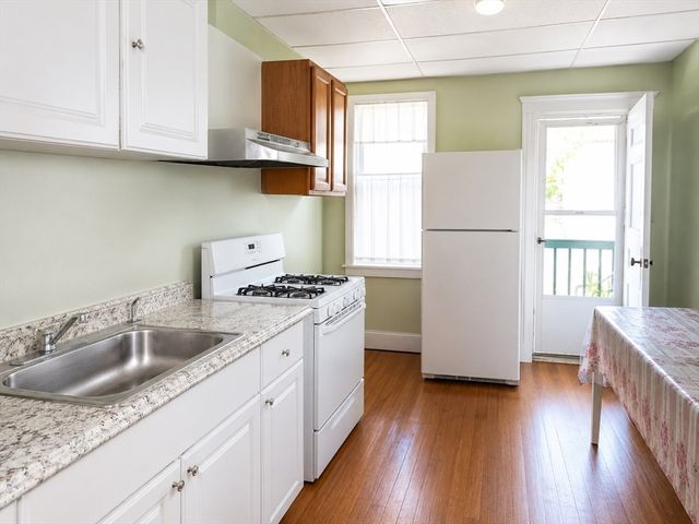 56 Marlborough St, Chelsea, MA 02150